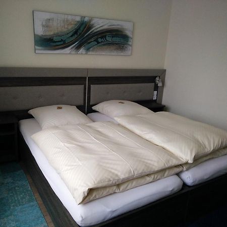 Hotel Alfa Neu-Isenburg Szoba fotó