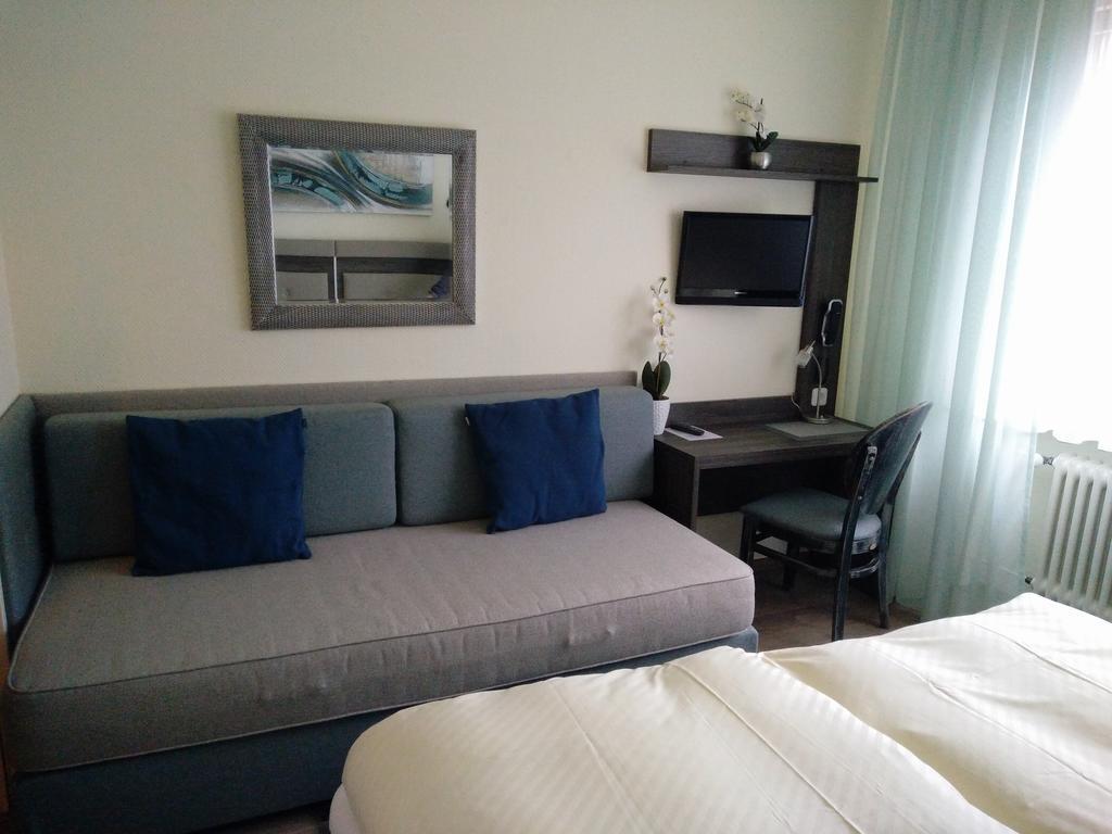 Hotel Alfa Neu-Isenburg Szoba fotó