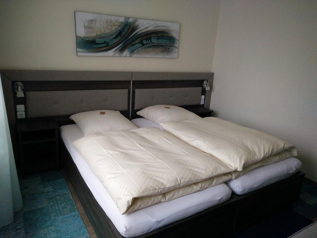 Hotel Alfa Neu-Isenburg Szoba fotó