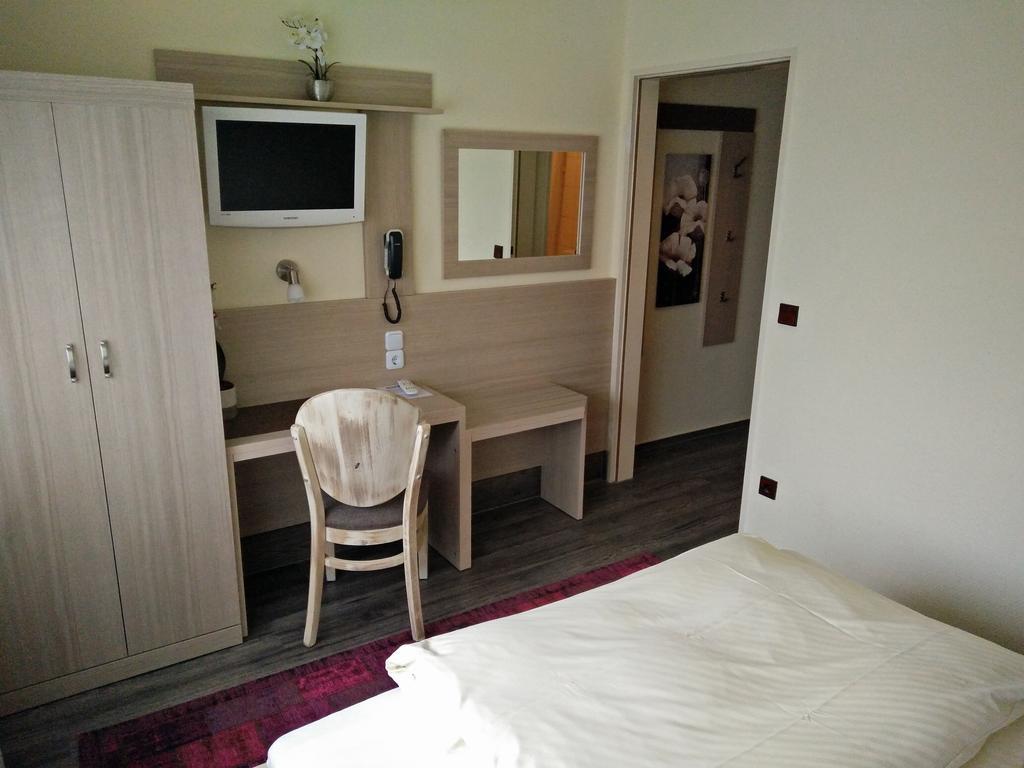 Hotel Alfa Neu-Isenburg Kültér fotó